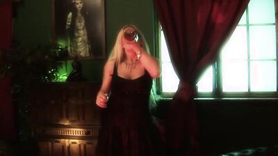 Turned On By Big Tits- Skankery