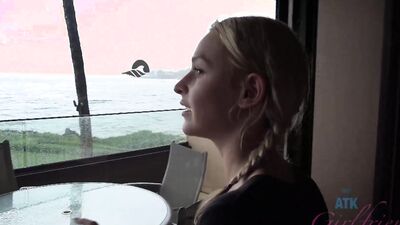 Emma Hix spends her vacation masturbating, in and out of the bathtub this time