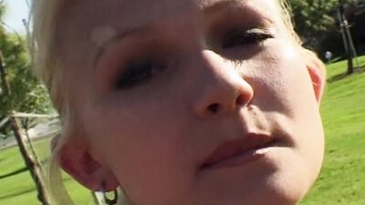 Inked cutie got her ass penetrated in close up