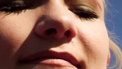 Inked cutie got her ass penetrated in close up