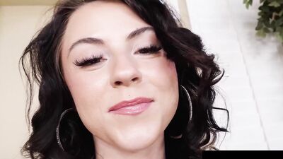 Carniwhore Ruby Moon Has A Good Dish Of Cock Meat