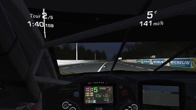 Race at Le mans sur Real racing 3