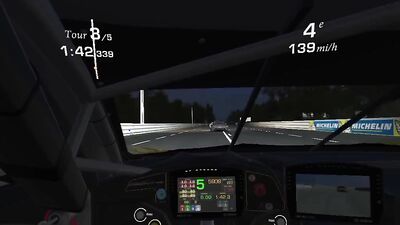 Race at Le mans sur Real racing 3