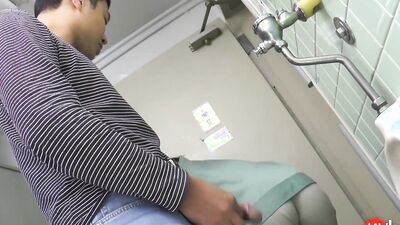 JAVHUB Busty Janitor Maki Koizumi sucks a hard cock