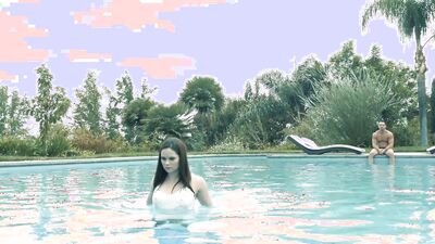 Jenna J Ross Likes To Squeeze Her Own Nipples When She Cums On Her Fingers- Skankery