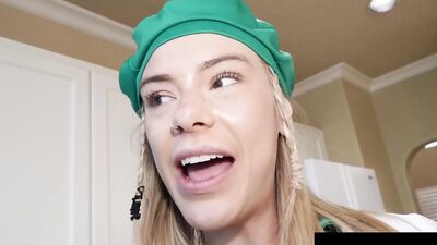 LethalHardcore - Super Hot Babe Gives Me Cookies And Her Pussy