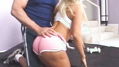 Intense Fitness Fuck With Flirtatious Workout Coach