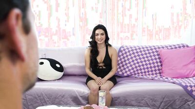 UP CLOSE - Megan Mistakes’ Naughty Chat Ignites Raw Missionary & Doggystyle Pounding From Hung Stud