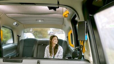 Fake Taxi - She wants me to fuck her pussy after I left her in the cab