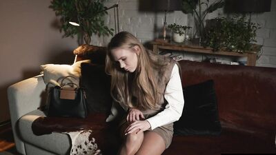 Cute blonde shaves her pussy then fingerbangs it to an orgasm