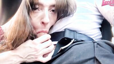 Skinny German amateur teen without tits meets user and fucks