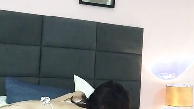 I have sex with my hot boyfriend until my pussy is full.