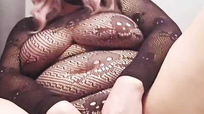 Naughty OF Babe @rensvanity Solo Masturbation