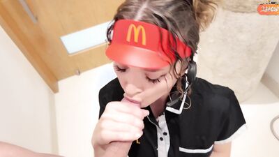 Cute Mcdonald’s Girl Messed Up the order but Worked It off all the Way