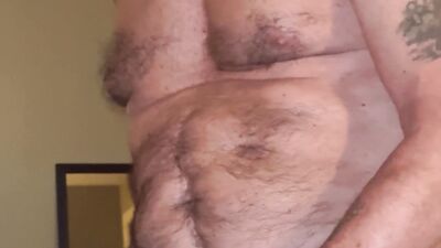 Mature wife Bonemaiden craves her man's load on her toes and feet