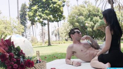 Alexachains Beverly Hills takes a deep throat and a hard cock in public like a pro