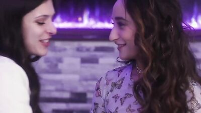 Isabella Nice & Leah Gotti indulge in steamy small-titted lesbian sex in HD