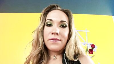 Jamie Elle's tight ass gets drilled hard by a butt plug & a pussy-penis fist