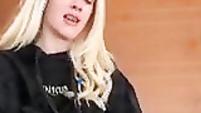Bunnyblondyx cheats on girlfriend with stepsis and takes a big dick ride