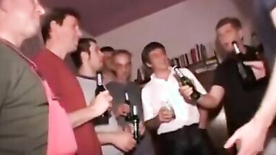 Dr Krankenschein's gangbang with AE52 - Braut's anal skills are top-notch!