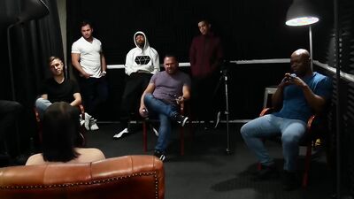 Vitamin Gwen Brand new gets Gangbanged