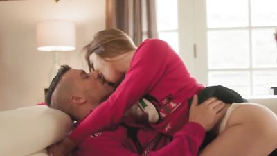 step-daughter hot teen babe avery gives it to sugar daddy for christmas