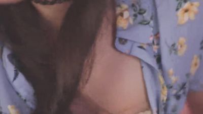 Sexy CamGirl Sucks her Toes
