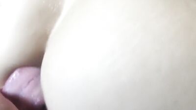 Euro babe is a professional when it comes to butt licking and tonguing
