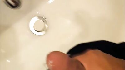 Amateur fellow with a massive dong is making home videos of his manhood