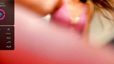 a mash-up video of hot chicks rubbing their cunnies and squirting