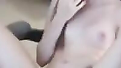 Live webcam show of a gorgeous chick who can't stop playing with her twat