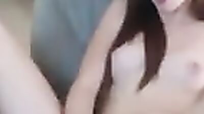 Live webcam show of a gorgeous chick who can't stop playing with her twat