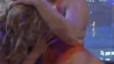 Hot lezzies are using fingers and tongues on each other's cunnies for pleasure