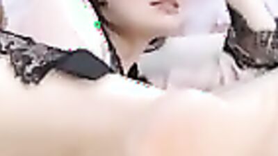 Solo amateur MILFstuffs her wet twat with a big white dildo