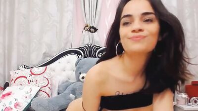 Amateur woman loves using a big dildo on her twat for masturbation