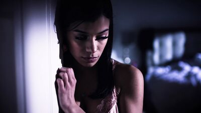 Young girl has a crush on her stepdad and wants to make sweet love with him
