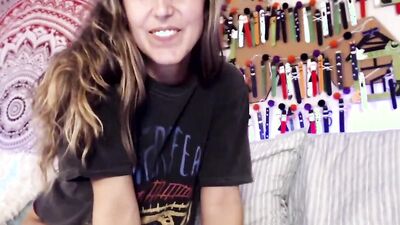 Amateur college chick took off t-shirt and revealed her natural body with tan lines