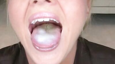 Blonde sweetheart took a big cum load up her mouth after hard sex