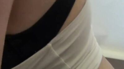 Beautiful BBW camgirl got naked and will do a masturbation performance for you