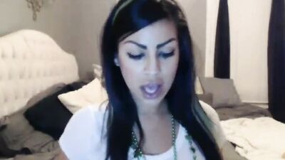 Beautiful cam lady Briana Lee is always in the mood for teasing horny men